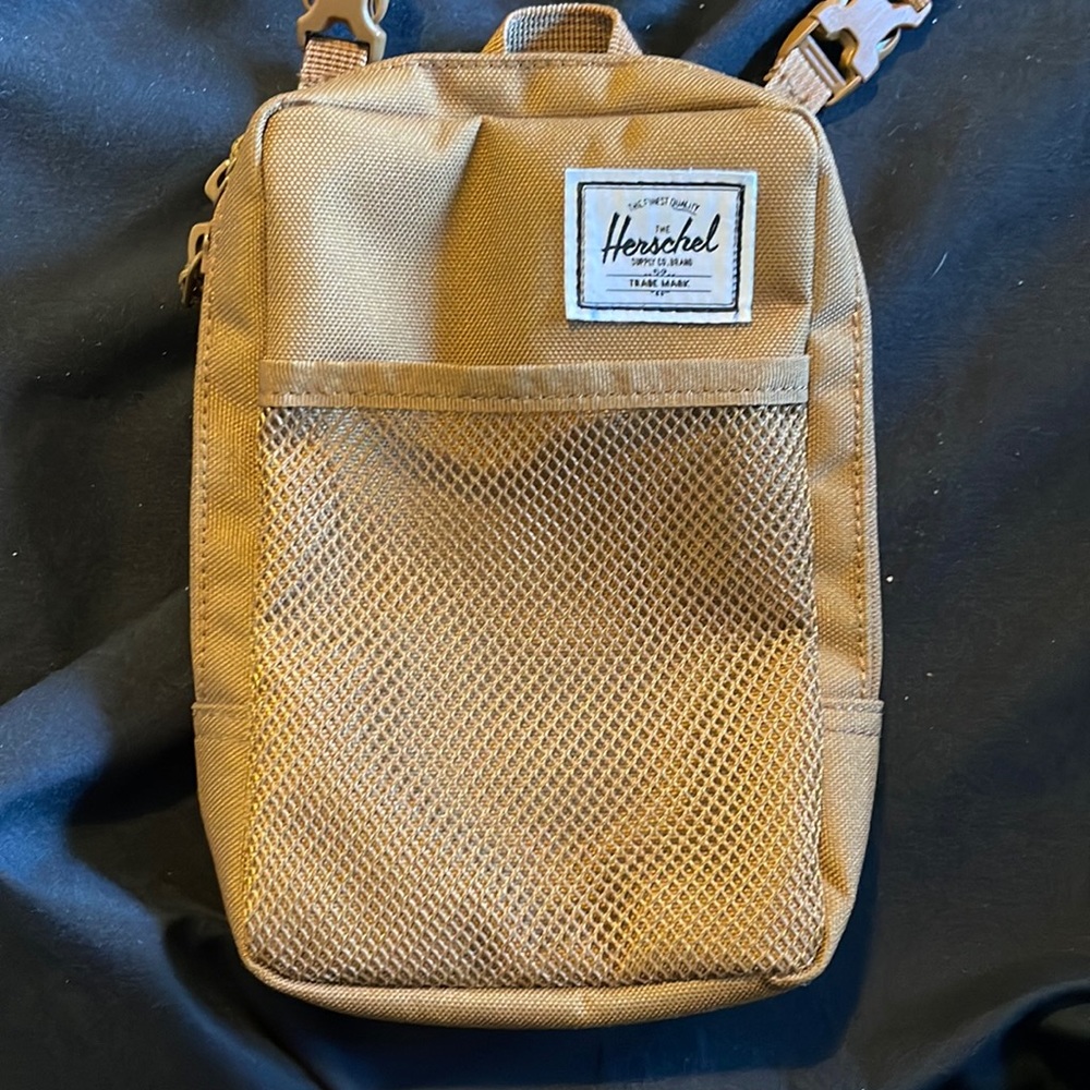 Herschel sinclair crossbody